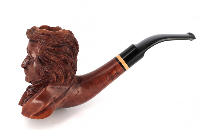 Frederic Chopin sculpted pipe