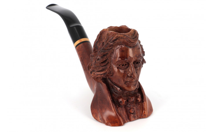 Frederic Chopin sculpted pipe