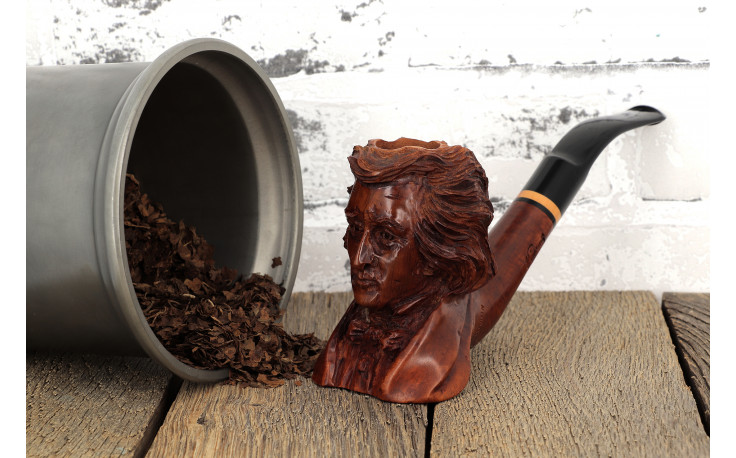 Frederic Chopin sculpted pipe