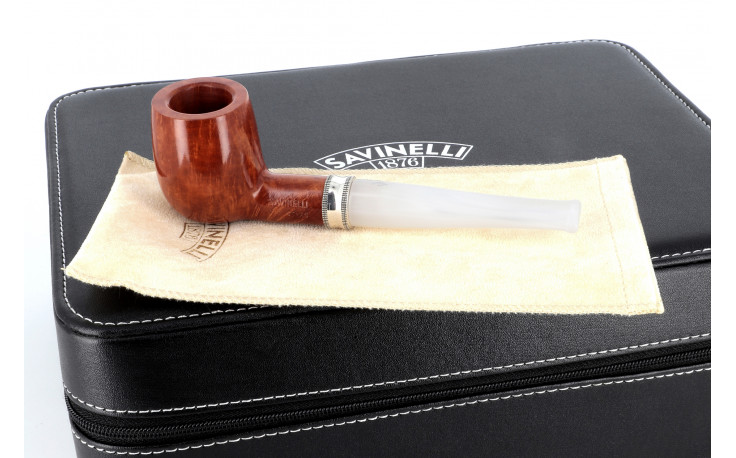 Savinelli 2023 pipe (nacre-white stem)