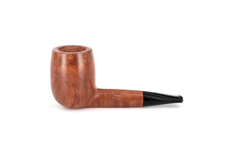 Short pipe with a medium-sized bowl