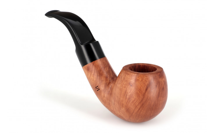 Eole bent briar pipe by Pierre Voisin