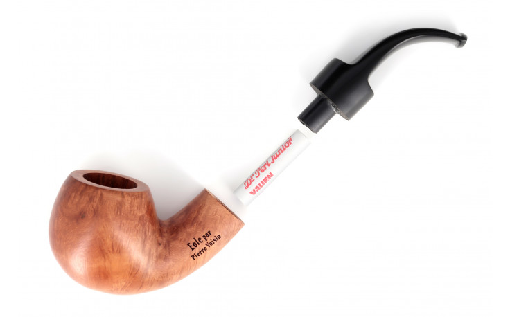 Eole bent briar pipe by Pierre Voisin