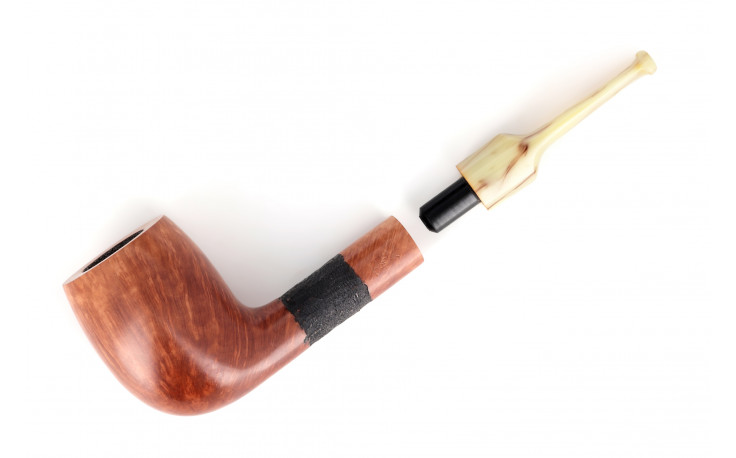 Rostiak Lovat Galalithe pipe