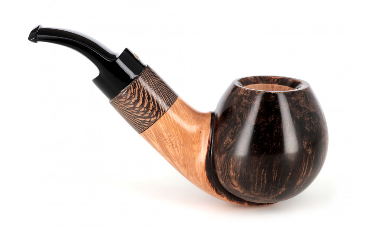 Mastro de Paja Unica Brucianaso Gigante pipe (bent apple)