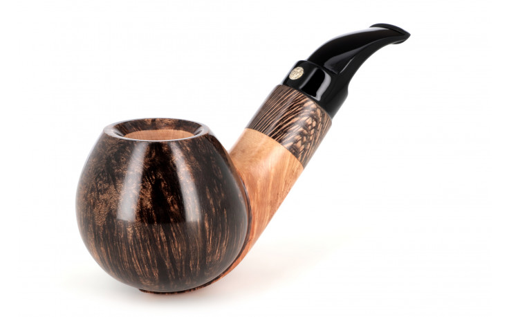 Mastro de Paja Unica Brucianaso Gigante pipe (bent apple)