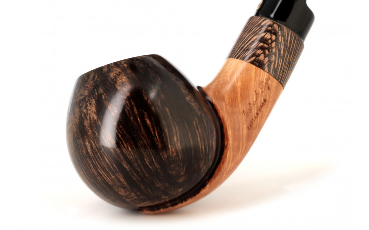 Mastro de Paja Unica Brucianaso Gigante pipe (bent apple)