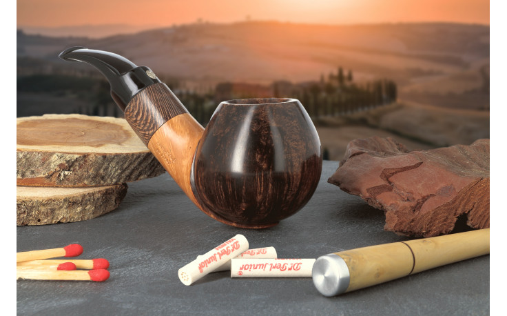 Mastro de Paja Unica Brucianaso Gigante pipe (bent apple)