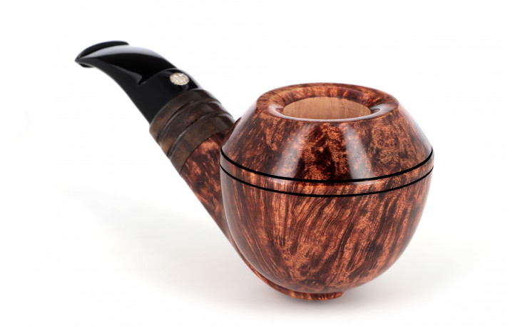 Mastro de Paja Unica Brucianaso Gigante pipe (rhodesian)