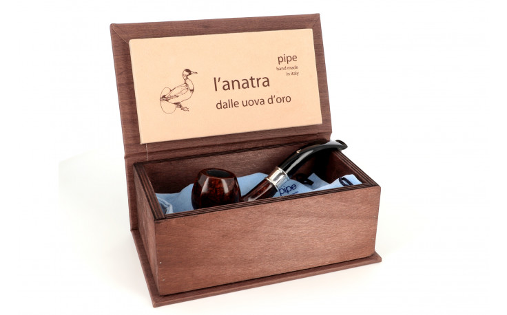 L'Anatra Calenda pipe of the year 2025 (brown)