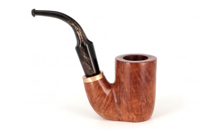 Oom Paul giant pipe with a horn stem