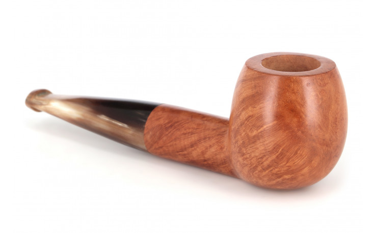 Short Apple pipe with a horn stem