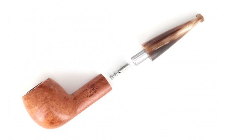 Short Apple pipe with a horn stem