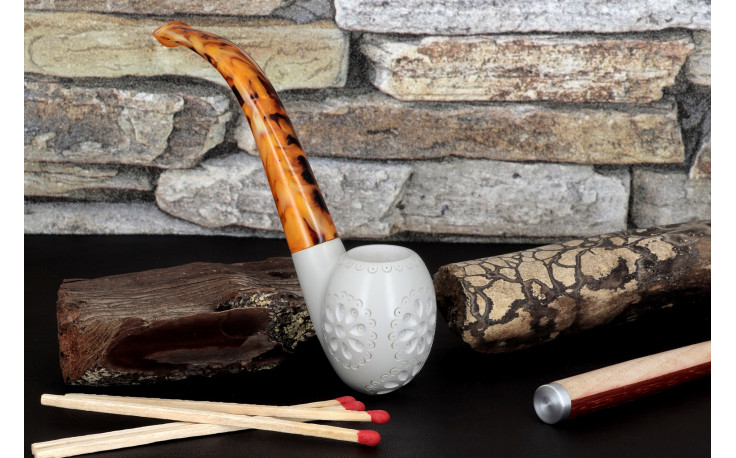 Oom Paul openwork meerschaum pipe