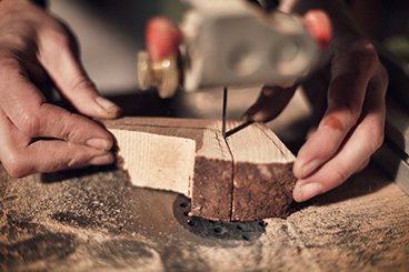 Pipe making in Bruno Nuttens' workshop