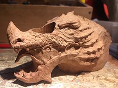 Briar pipe sculpted with a Dragon head